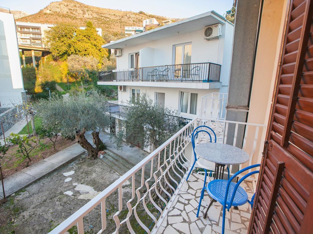 Mali Milocer Bay Accommodation Свети-Стефан Номер фото