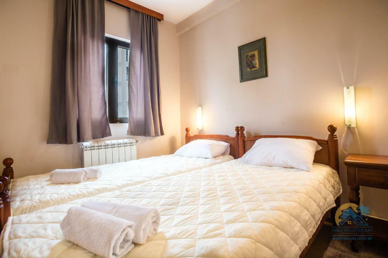 Mali Milocer Bay Accommodation Свети-Стефан Экстерьер фото